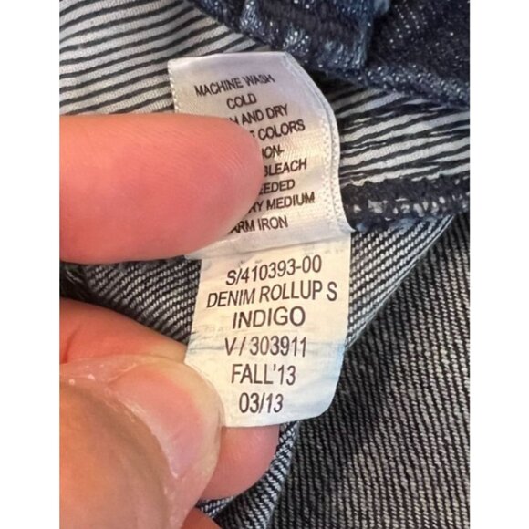 Banana Republic Dark Denim Roll-Up Jean Shorts Size 27 Womens Casual Summer Wear - Picture 8 of 12